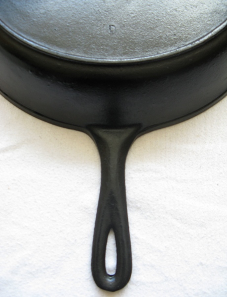 Bottom Skillet Handle View